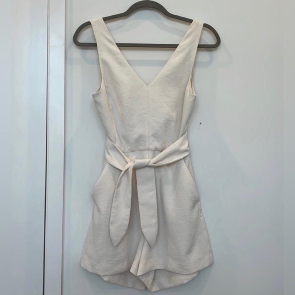 Aritzia Wilfred Ecoulement Romper